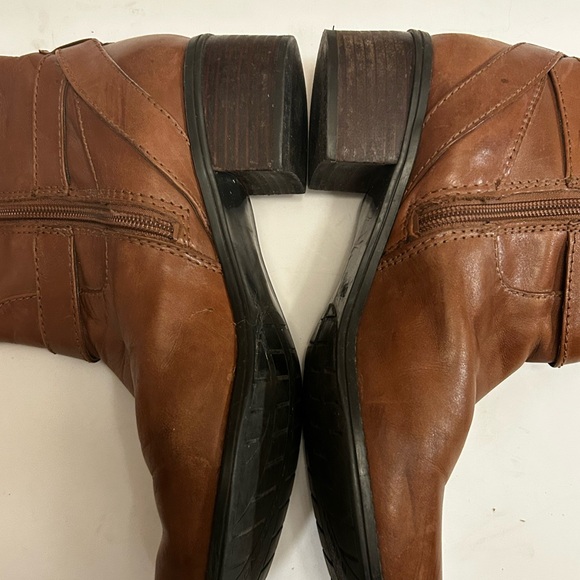 Bandolino Brown Leather Heeled Zipper Riding Boots with Buckle Size 7.5 - Picture 16 of 16